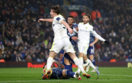 Trung vệ của Arsenal có một pha tắc bóng tồi tệ