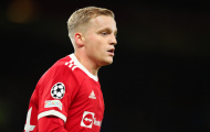 Ngã ngửa khi Van de Beek ra sân còn ít hơn cầu thủ đã rời M.U từ lâu