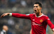 Ronaldo hãy thôi khó chịu MU, lắng nghe Rangnick và chân thành
