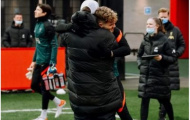 Ngọc quý trở lại, Klopp ôm cuồng nhiệt như thể gặp cứu tinh