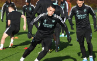 Trở về từ Dubai, Arsenal tập luyện chuẩn bị trở lại NHA