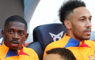 Dembele yêu cầu các đồng đội chuyển chỗ sang 1 bên để ngồi cạnh sao Barca