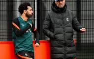 Mohamed Salah buồn thiu trong ngày trở lại Liverpool