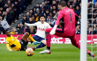 Tottenham thua 3 trận liền, Top 4 xa dần