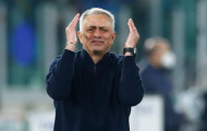 Mourinho gặp rắc rối khi chế nhạo trọng tài