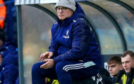 Thua 2-4, Bielsa nói điều Man United lặp lại