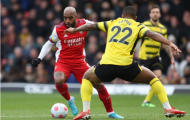 Bùng nổ như một hiện tượng, Lacazette vẫn chưa nhận được phần thưởng từ Arteta