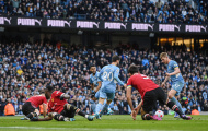 0 cú sút và 0 cơ hội, Man Utd bị Man City dập như đá tập