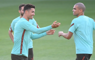 Phản ứng của Ronaldo khi Pepe trở lại