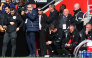 Hình ảnh đáng thương của HLV Southampton