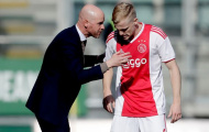 Ten Hag đã nói gì khi Van de Beek bị thất sủng?