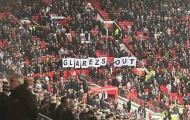 Khán đài Old Trafford dậy sóng với thông điệp hướng tới nhà Glazer