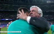 HLV Carlo Ancelotti bật khóc