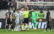 Thầy trò Moyes cùng nhận thẻ đỏ, West Ham dừng chân ở Europa League
