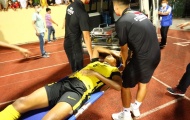 Cầu thủ Malaysia nhập viện ở trận gặp Thái Lan