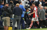 Hàng thủ Arsenal tan nát