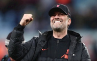 HLV đầu tiên sánh ngang thành tích của Sir Alex