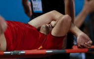 Văn Xuân chấn thương nặng, ôm mặt rời sân trên cáng
