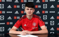 Man United chính thức ký hợp đồng với trung vệ 17 tuổi