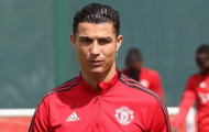 Ronaldo sốc, không dám sử dụng hồ bơi xuống cấp của MU