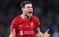 Sao 36 tuổi gia hạn với Liverpool