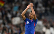 Man Utd kiên trì theo đuổi tiền vệ Dortmund
