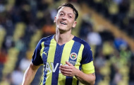 Ozil đoạn tuyệt với Fenerbahce