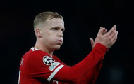 Ten Hag gây ngỡ ngàng cho Van de Beek trận đầu tiên dẫn dắt M.U
