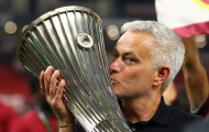 Mourinho xăm hình 3 cúp vô địch châu Âu