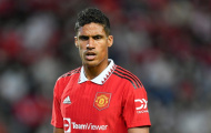 Vấn đề của Varane khiến Man Utd duyệt chi 55 triệu bảng
