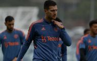Áo số 7 của Ronaldo bất ngờ thuộc về cầu thủ khác trên sân tập M.U