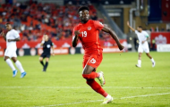 Cử chỉ cao đẹp của Alphonso Davies