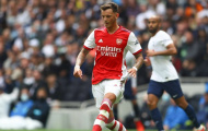 Neville giục Arsenal tăng cường 1 vị trí trong đội