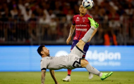 CĐV đối thủ hô vang tên Messi