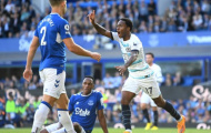 Sterling ăn mừng hụt trong ngày ra mắt Chelsea