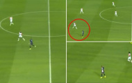 Không được chuyền bóng, ‘chủ tịch’ Mbappe tỏ thái độ ngay trên sân