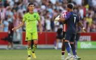 Ronaldo bỏ vào đường hầm sau trận thua 0-4