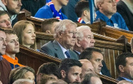 Van Nistelrooy tự hào khi Sir Alex dự khán