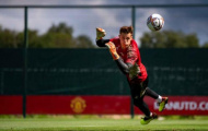 Dàn sao M.U 'chỉnh thước ngắm'; Ten Hag có thể trình làng Petr Cech 2.0