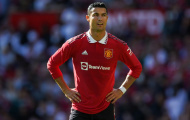 Paul Ince: Messi không làm những trò hề như Ronaldo