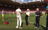 Ngồi dự bị 2 trận, Ronaldo phản ứng bất ngờ với Ferdinand