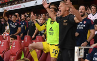 Neville xấu hổ vì Zinchenko