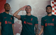 Liverpool ra mắt áo đấu thứ 3 tuyệt đẹp