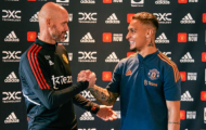 Van der Sar nói mỉa Ten Hag
