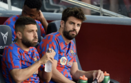 Xavi ngăn chặn hành động của 'cừu đen' trong phòng thay đồ