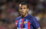 Tân binh Barca đáp trả tin đồn bị nợ lương