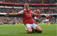 Xhaka xin lỗi dàn sao Arsenal ngay trong giờ nghỉ