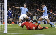 Haaland xô đổ kỷ lục ghi bàn ở Champions League