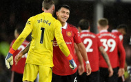 De Gea lột xác trong ngày đụng độ 'kẻ thay thế'