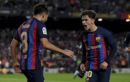 Gà son Pedri mang Barca lên đỉnh La Liga